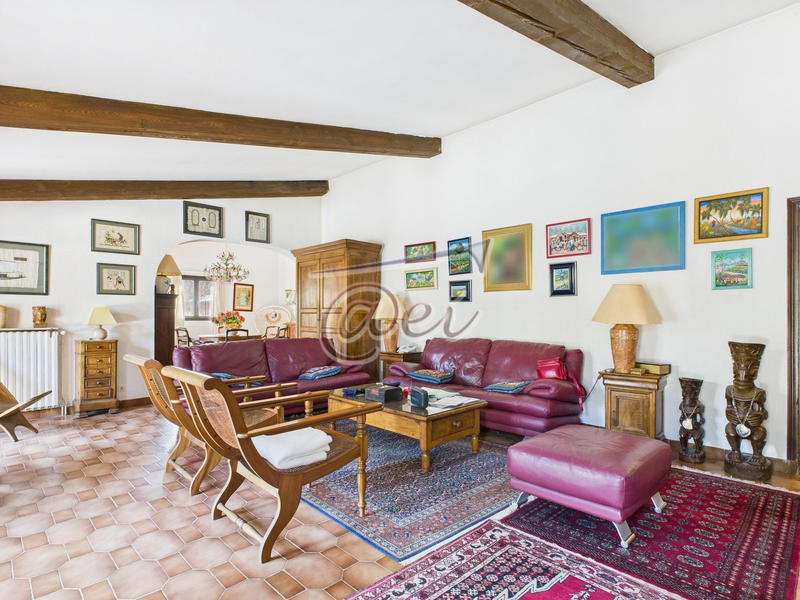 Villa - 214 m² - 7 pièces