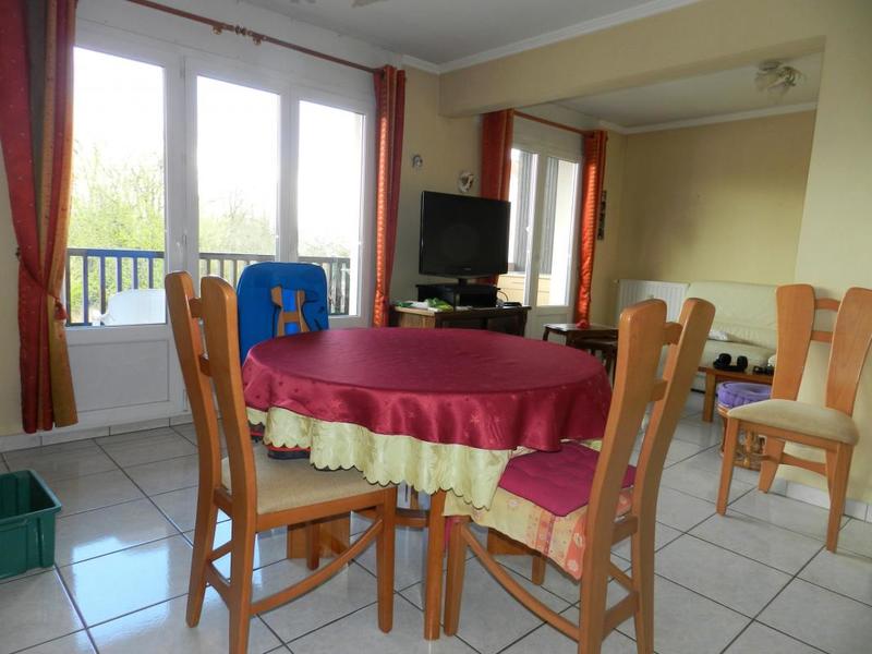 Appartement - 99 m² - 4 pièces