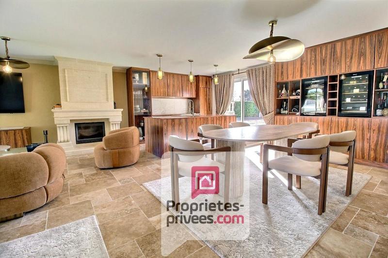 Maison - 90 m² - 4 pièces