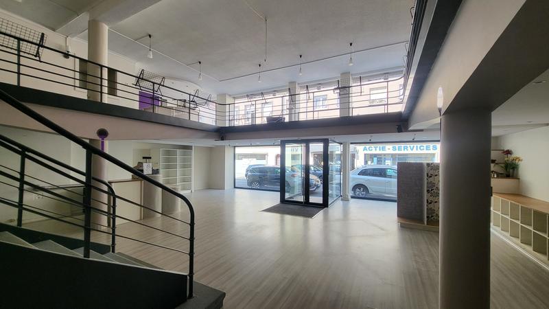 Local commercial - 506 m²