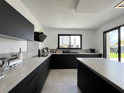 Maison contemporaine - 153 m² - 6 pièces