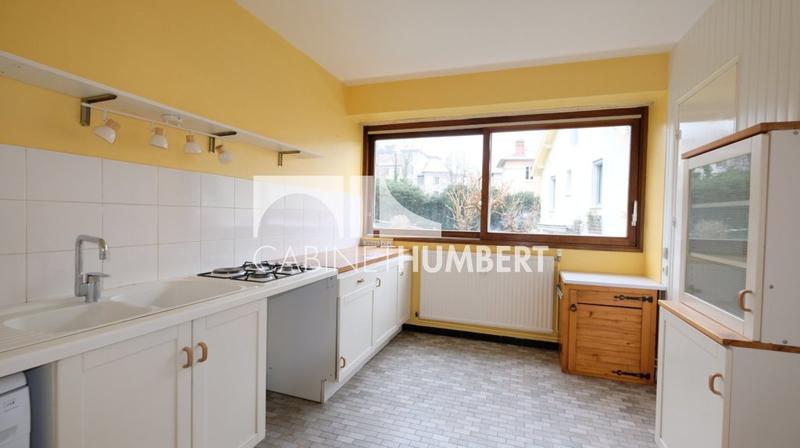 Appartement - 103 m² - 5 pièces