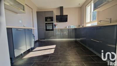 Maison - 190 m² - 5 pièces