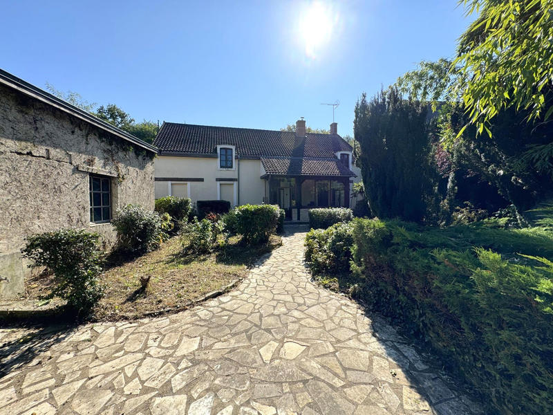 Maison - 180 m² - 4 pièces