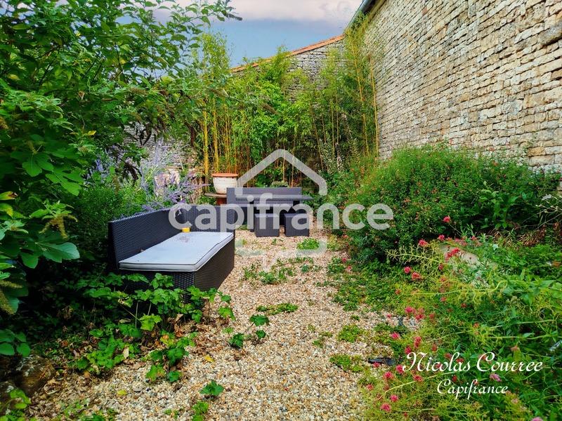 Maison - 206 m² - 8 pièces