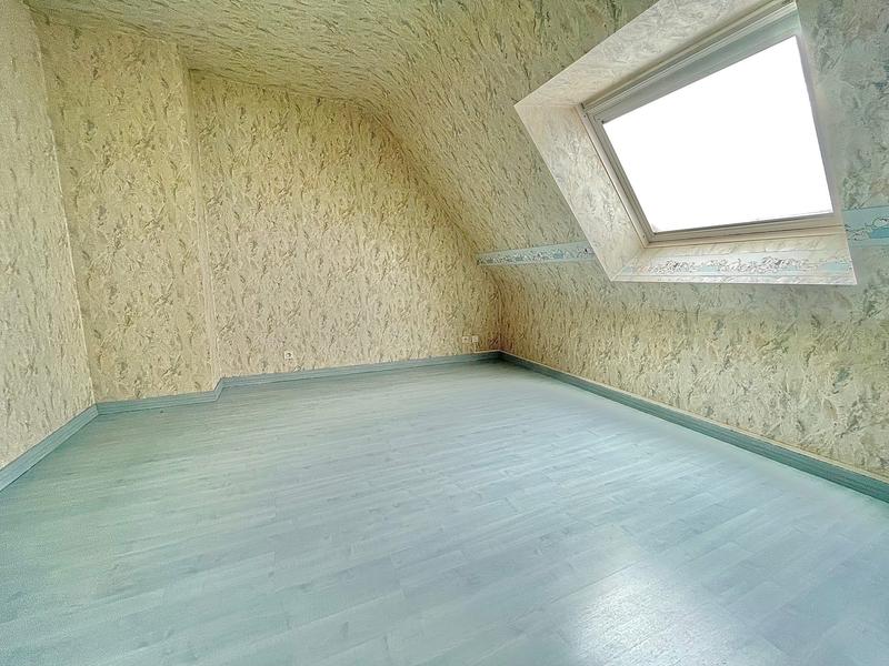 Maison traditionnelle - 161 m² - 7 pièces