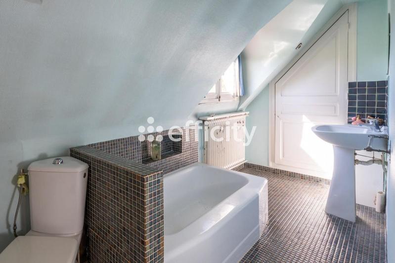 Maison - 115 m² - 6 pièces