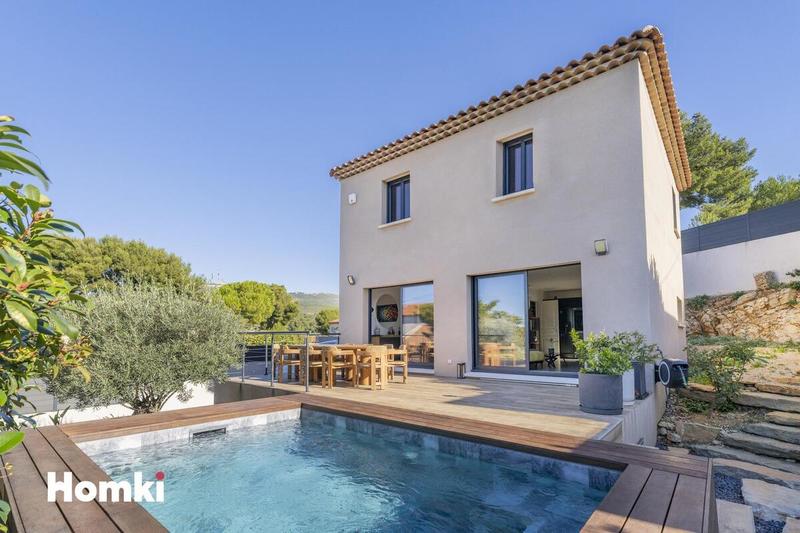 Maison - 90 m² - 4 pièces