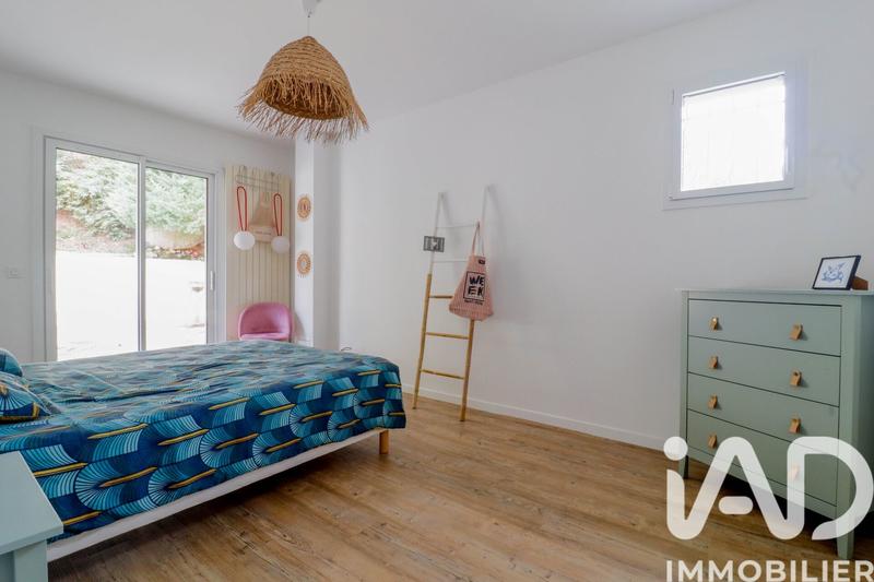 Maison - 210 m² - 7 pièces