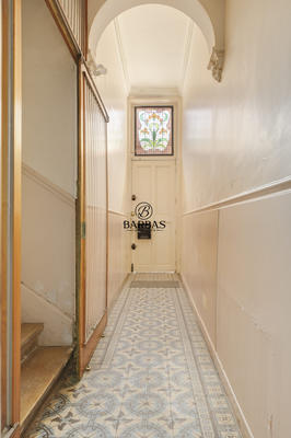 Maison - 220 m² - 12 pièces