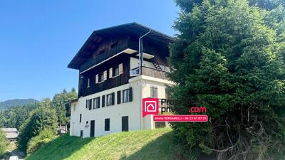 Maison - 307 m² - 18 pièces