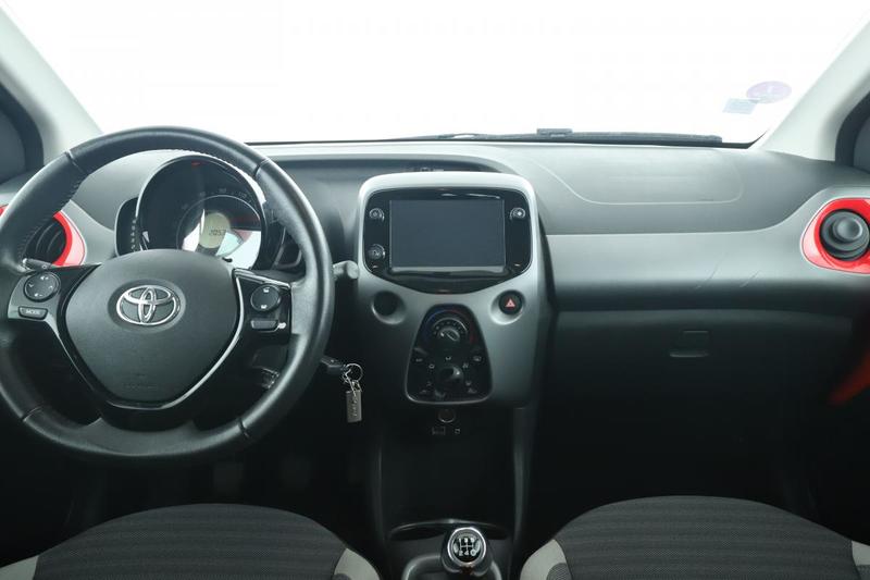 Toyota Aygo 1.0 Vvt-i X-Play 5p 72 ch