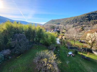 Maison - 225 m² - 10 pièces