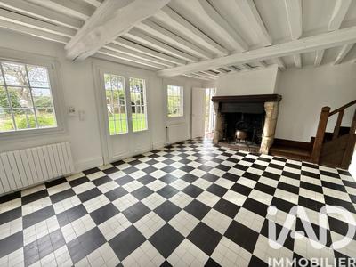 Maison - 104 m² - 5 pièces