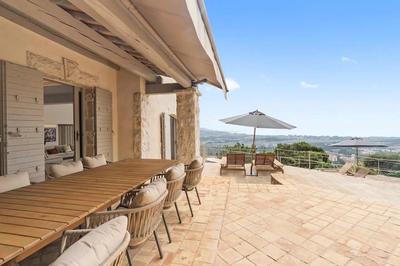 Maison - 307 m² - 7 pièces