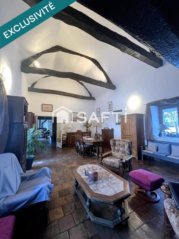 Propriété - 142 m² - 6 pièces