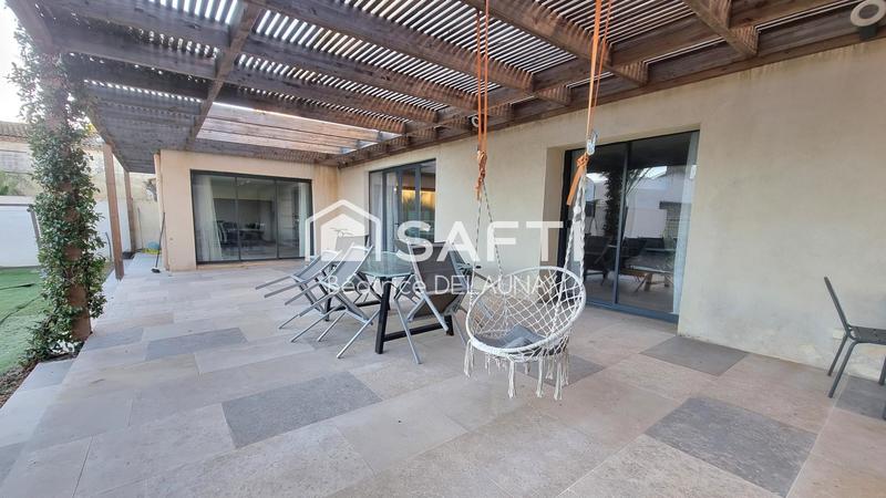 Maison - 230 m² - 6 pièces