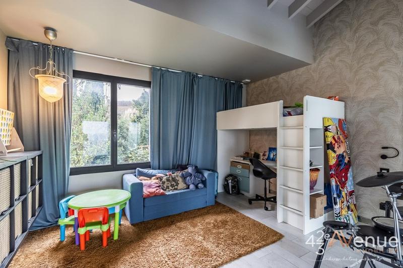 Maison - 250 m² - 8 pièces