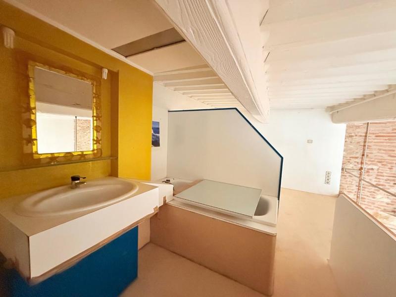 Appartement ancien - 86 m² - 2 pièces