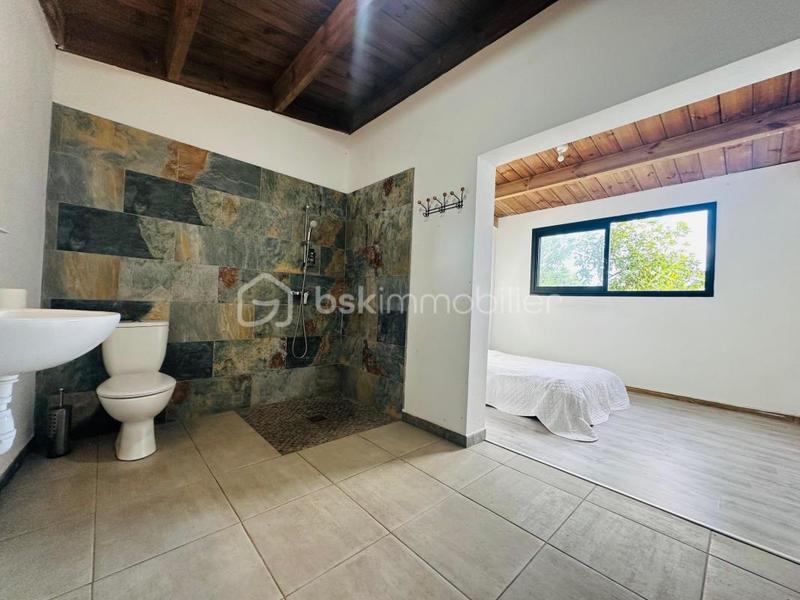 Villa - 185 m² - 8 pièces