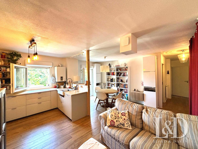 Appartement - 65 m² - 3 pièces