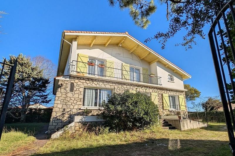 Maison - 153 m² - 6 pièces