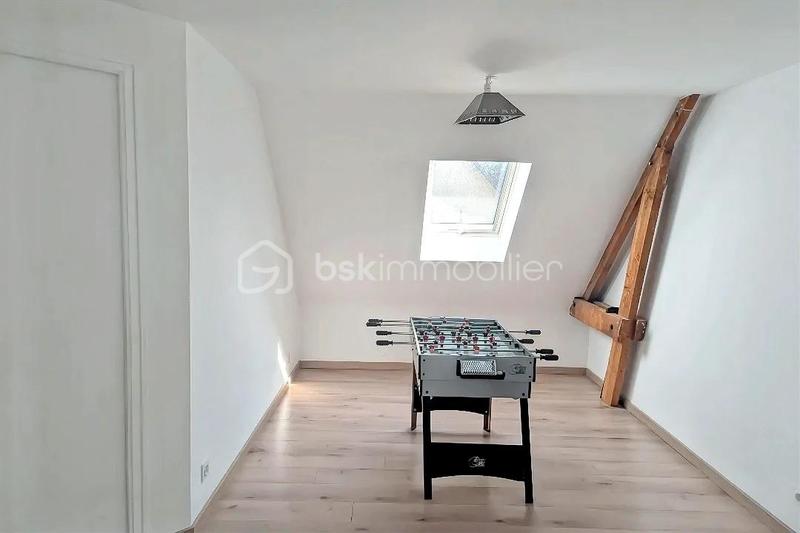 Maison traditionnelle - 160 m² - 8 pièces