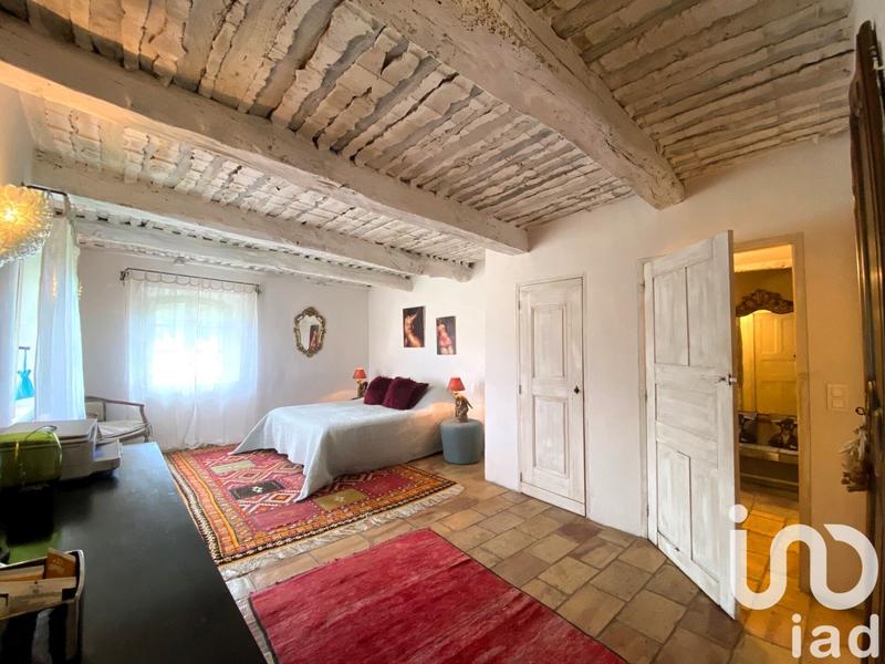 Maison - 420 m² - 14 pièces