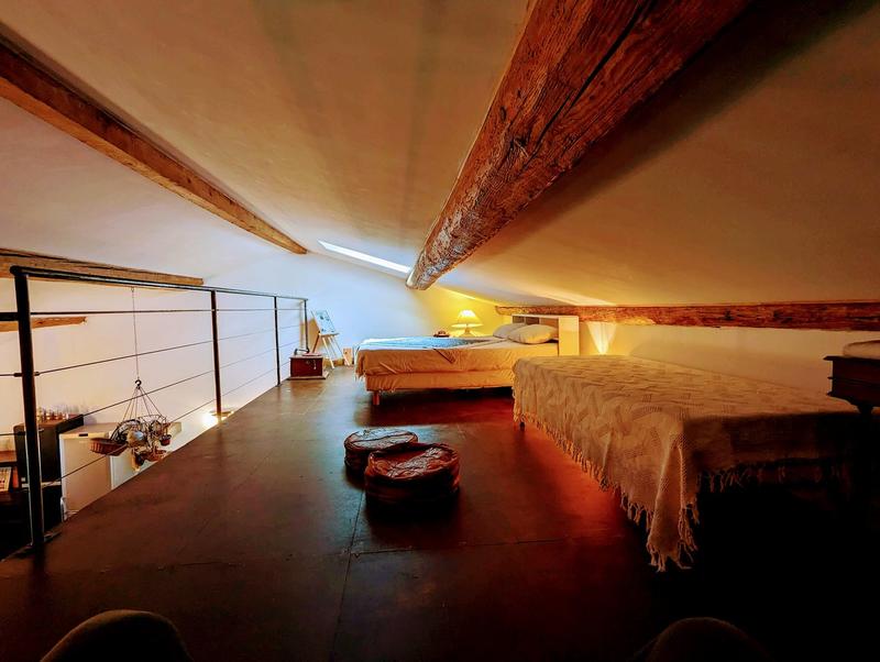 Maison - 250 m² - 8 pièces