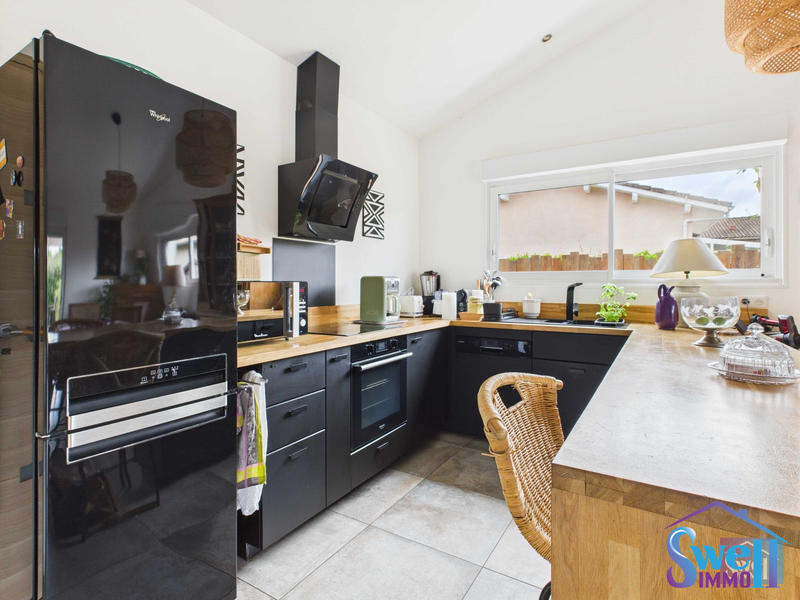 Maison - 82 m² - 4 pièces