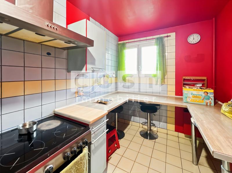 Appartement - 90 m² - 4 pièces