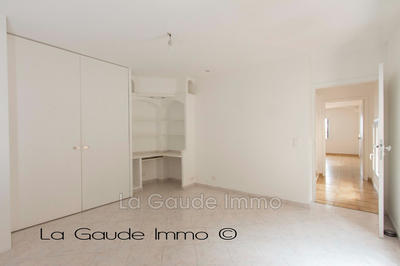 Duplex - 80 m² - 4 pièces