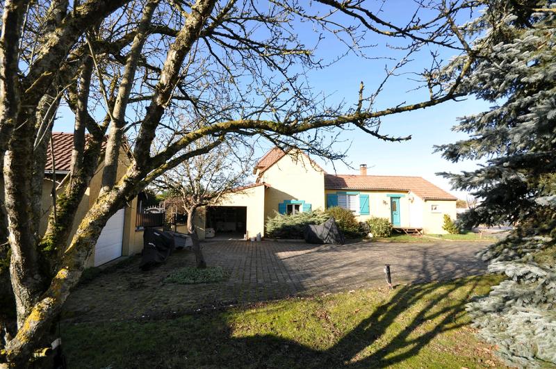 Maison - 137 m² - 6 pièces