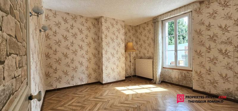 Maison - 201 m² - 7 pièces