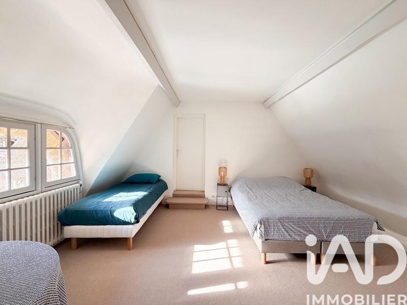 Maison - 321 m² - 10 pièces