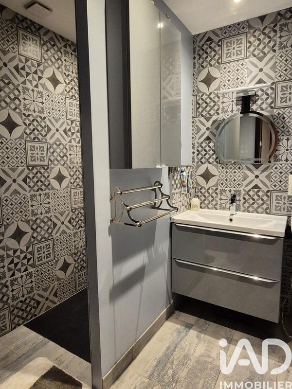 Maison - 194 m² - 8 pièces