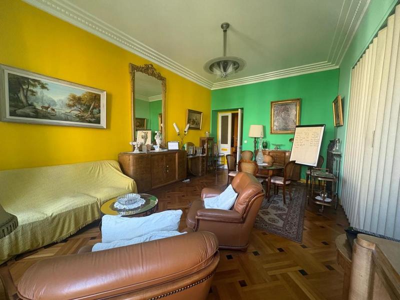 Appartement - 164 m² - 5 pièces