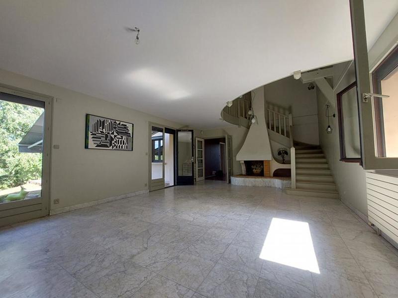 Maison - 187 m² - 7 pièces