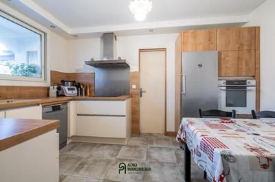 Maison - 122 m² - 5 pièces