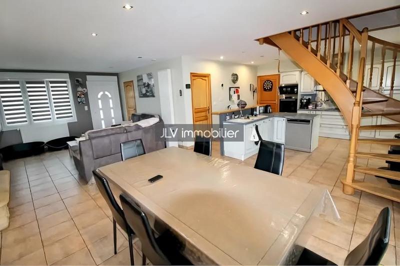 Maison - 170 m² - 7 pièces