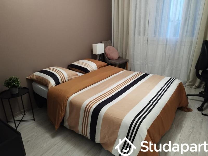 Chambre - 13 m² - 1 pièce