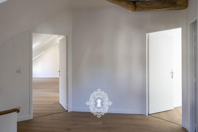 Maison - 185 m² - 5 pièces