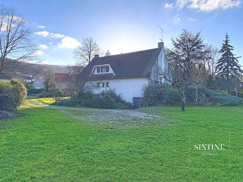 Maison - 186 m² - 8 pièces