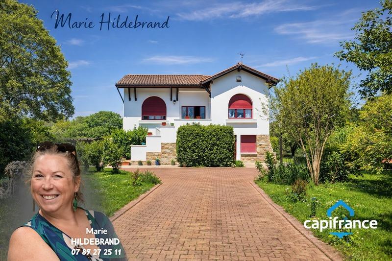 Maison - 254 m² - 12 pièces