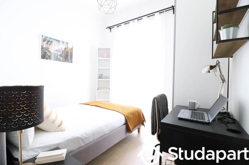 Chambre - 13 m² - 1 pièce