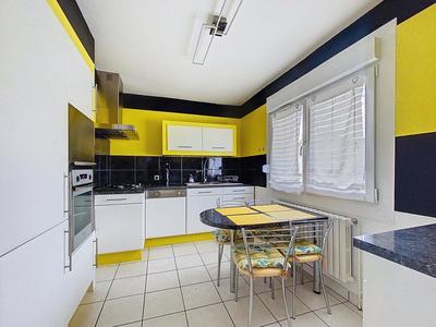 Maison - 136 m² - 5 pièces