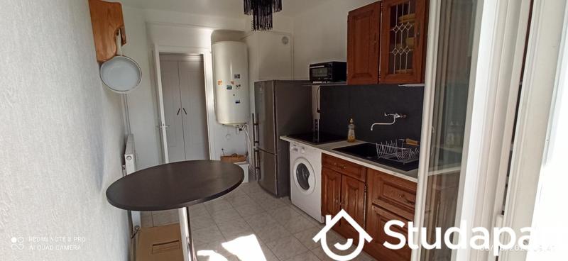 Chambre - 9 m² - 1 pièce