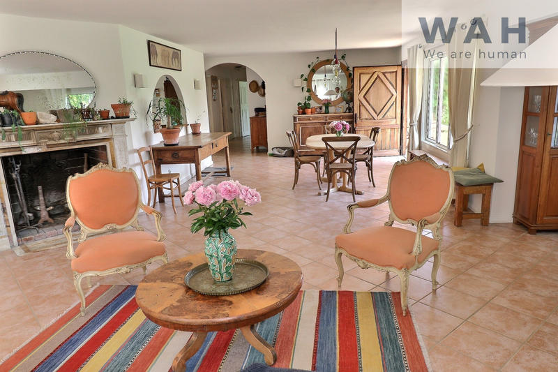 Propriété - 168 m² - 4 pièces