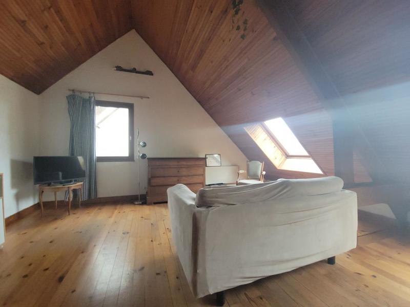 Maison - 300 m² - 6 pièces