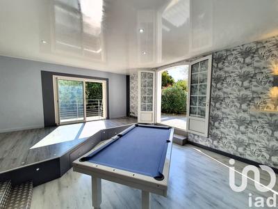 Maison - 200 m² - 6 pièces